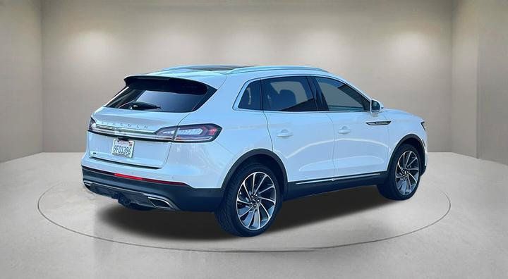 Used 2022 Lincoln Nautilus Reserve w/ Equipment Group 202A AWD/4WD image 5