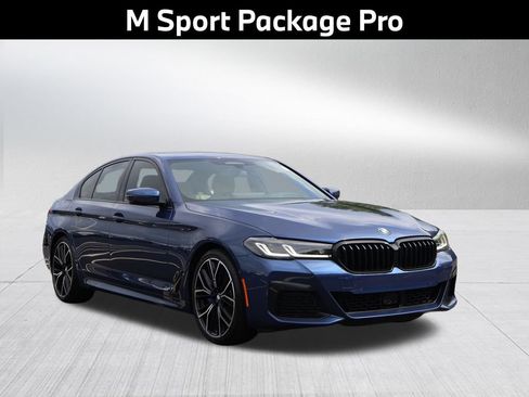Used 2023 BMW 530i xDrive w/ M Sport Package AWD/4WD image 4
