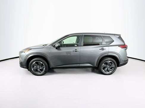 Used 2025 Nissan Rogue SV FWD image 4
