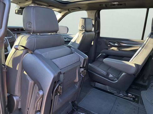 Used 2024 GMC Yukon XL Denali w/ Max Trailering Package image 18