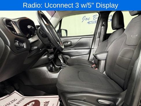 Used 2017 Jeep Renegade Altitude AWD/4WD image 13