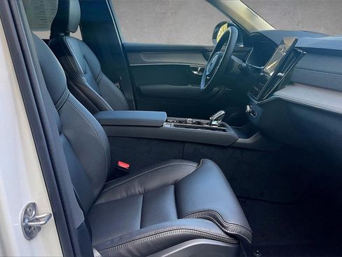 New 2026 Volvo XC90 B6 Ultra w/ Protection Package Premier image 11