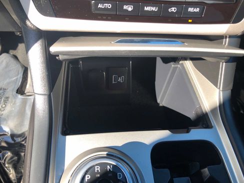 Used 2023 Ford Explorer XLT w/ Class IV Trailer Tow Package image 13