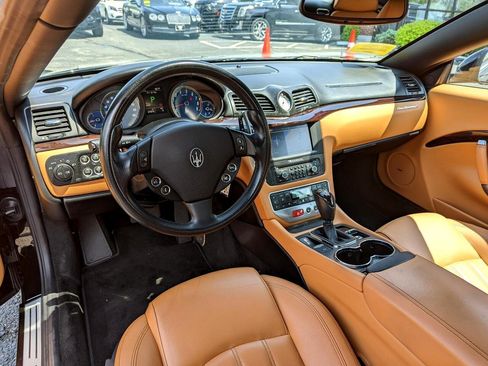 Used 2011 Maserati GranTurismo Convertible RWD image 13