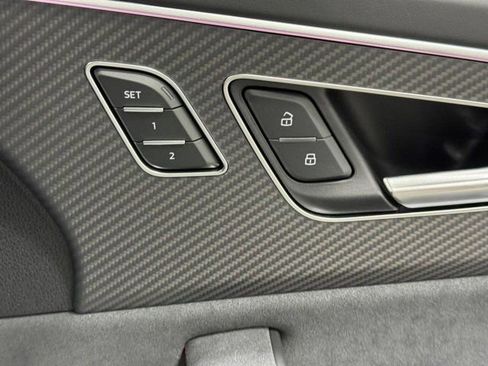 New 2025 Audi RS Q8 performance AWD/4WD image 22