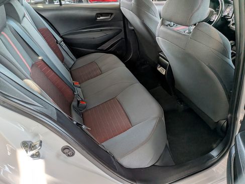 Used 2023 Toyota Corolla SE w/ SE Premium Package FWD image 32