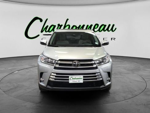 Used 2018 Toyota Highlander Limited FWD image 8