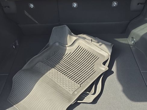 Used 2024 Toyota RAV4 LE image 7