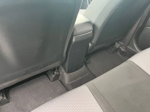 Used 2025 Kia Soul LX w/ LX Technology Package image 23