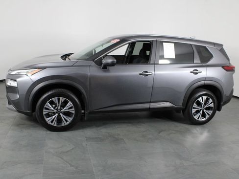 Certified 2022 Nissan Rogue SV FWD image 14