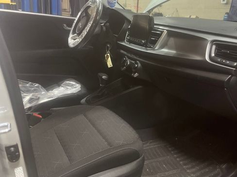 Certified 2022 Kia Rio LX FWD image 9