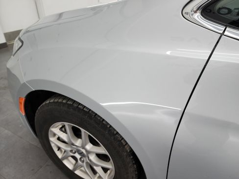 Used 2024 Chrysler Pacifica Touring-L image 35