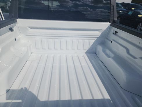 New 2026 Ford Maverick XL image 18