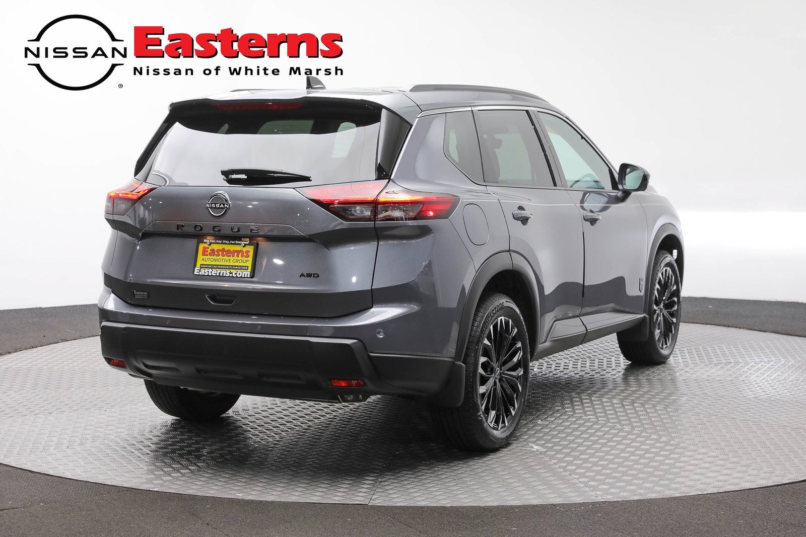 Used 2026 Nissan Rogue Dark Armor AWD/4WD image 5