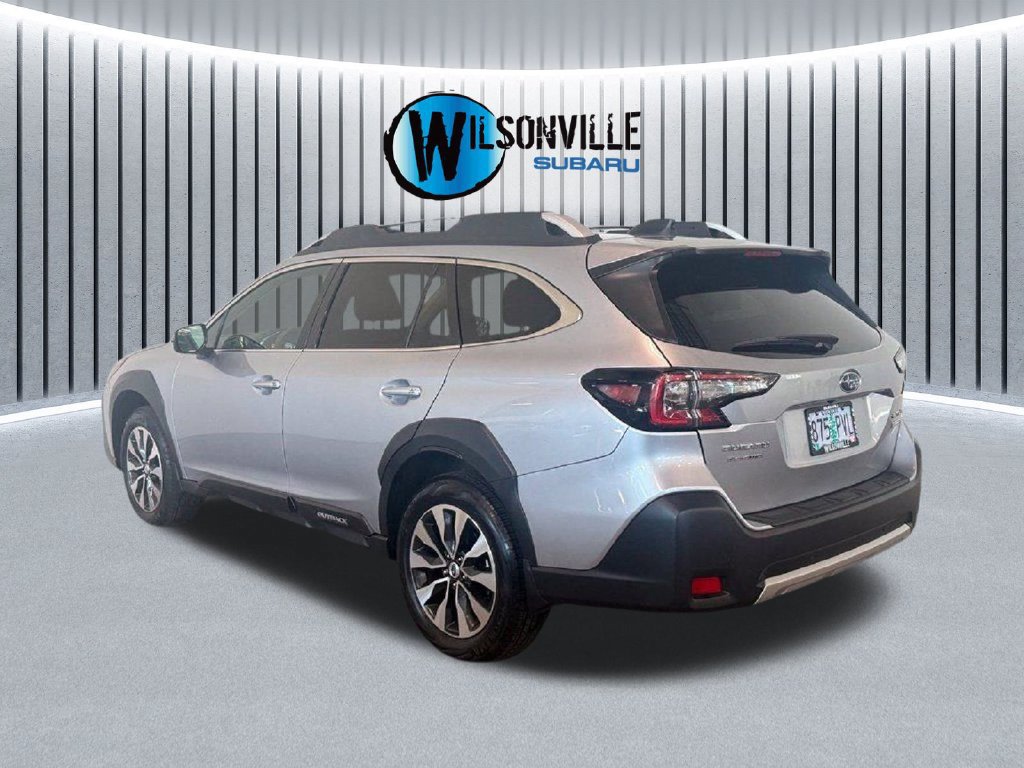 Certified 2024 Subaru Outback Touring AWD/4WD image 8
