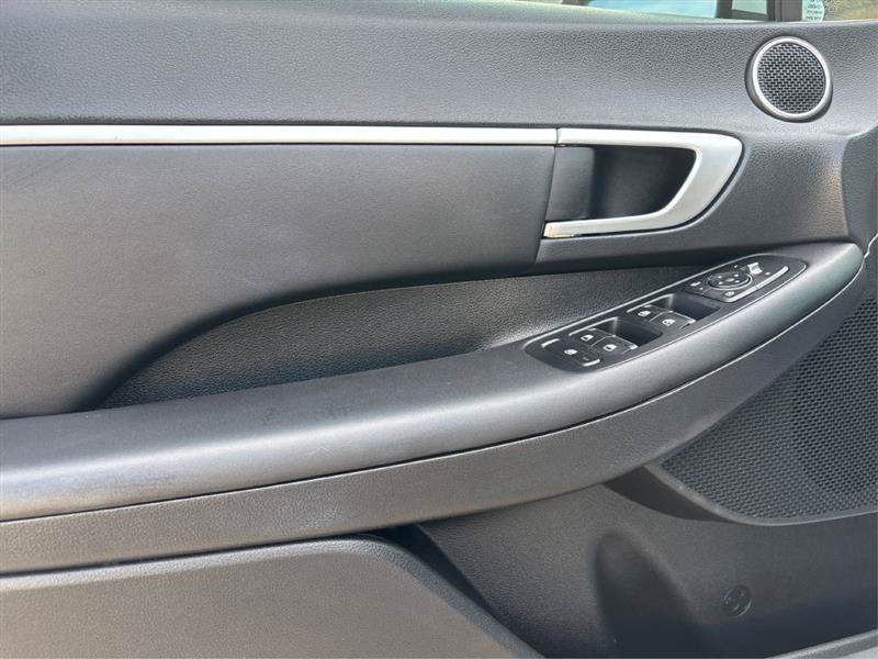 Used 2024 Hyundai Sonata SEL FWD image 18