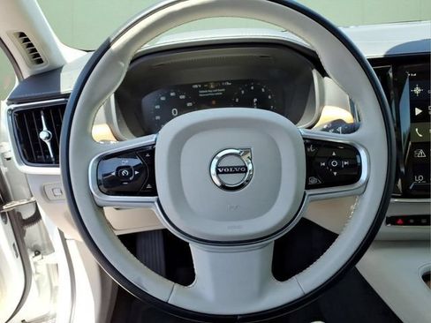 Used 2018 Volvo S90 T6 Inscription w/ Convenience Package AWD/4WD image 18