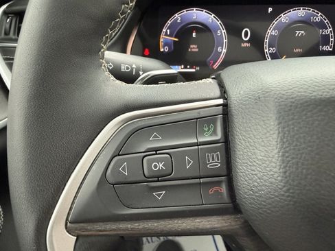 Used 2024 Jeep Grand Cherokee Limited AWD/4WD image 22