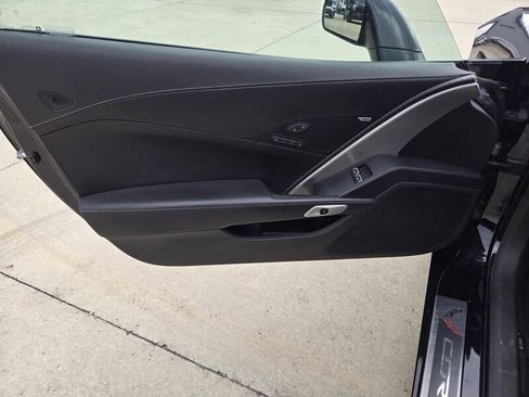 Used 2018 Chevrolet Corvette Stingray Convertible w/ 3LT Preferred Equipment Group image 20