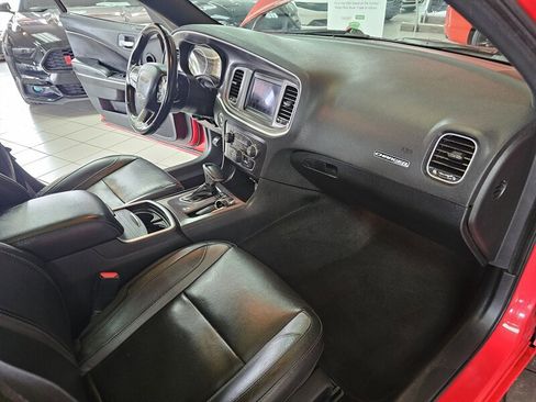 Used 2022 Dodge Charger SXT w/ Leather Interior Group image 32