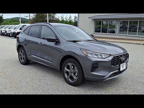 Certified 2024 Ford Escape ST-Line w/ Tech Pack #1 AWD/4WD image 2