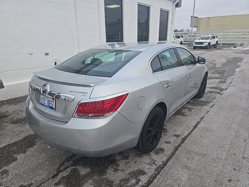 Used 2011 Buick LaCrosse CXL image 3