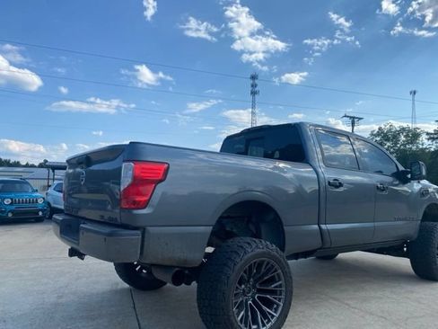 Used 2016 Nissan Titan SL AWD/4WD image 13