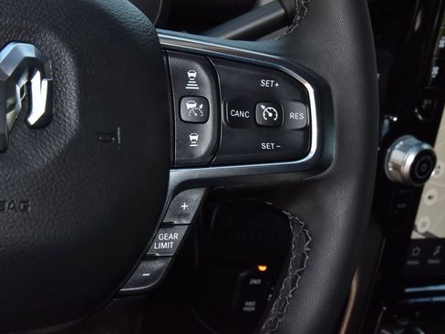 Used 2026 RAM 2500 Laramie AWD/4WD image 24