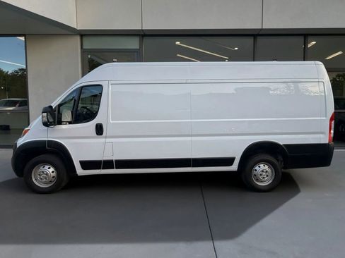Used 2023 RAM ProMaster 3500 w/ Convenience Group FWD image 9