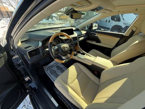 Used 2022 Lexus RX 350L FWD w/ Premium Package image 11