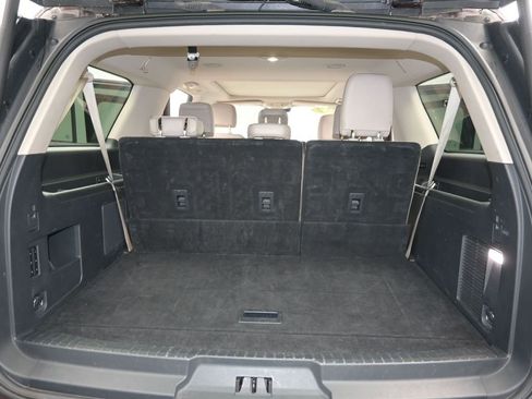 Used 2024 Ford Expedition Max Limited image 10