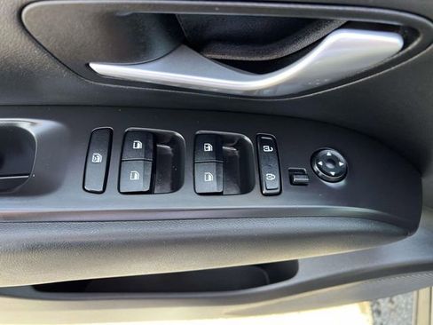 Used 2023 Hyundai Santa Cruz SE AWD/4WD image 13