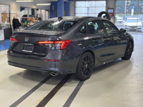 Used 2024 Honda Civic Sport image 5
