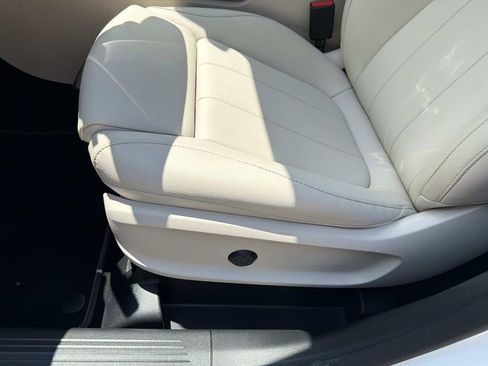 Used 2023 Mercedes-Benz GLA 250 image 16