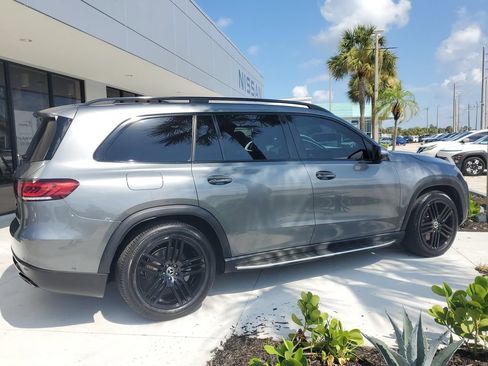 Used 2021 Mercedes-Benz GLS 450 4MATIC image 6