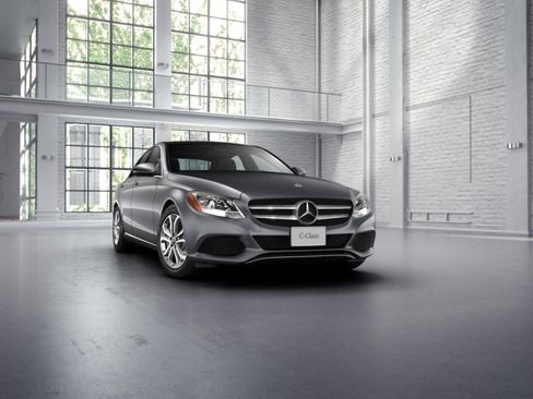 Used 2018 Mercedes-Benz C 300 4MATIC Sedan image 10