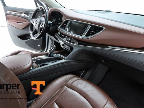 Used 2018 Buick Enclave Avenir w/ Avenir Technology Package AWD/4WD image 73