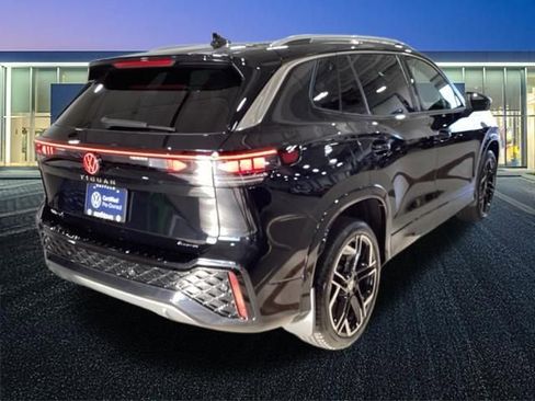 Used 2026 Volkswagen Tiguan SEL R-Line AWD/4WD image 26