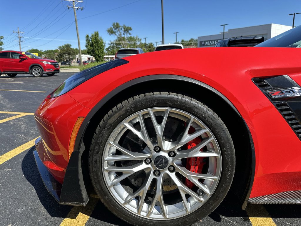 Used 2016 Chevrolet Corvette Z06 w/ 3LZ Preferred Equipment Group RWD image 19