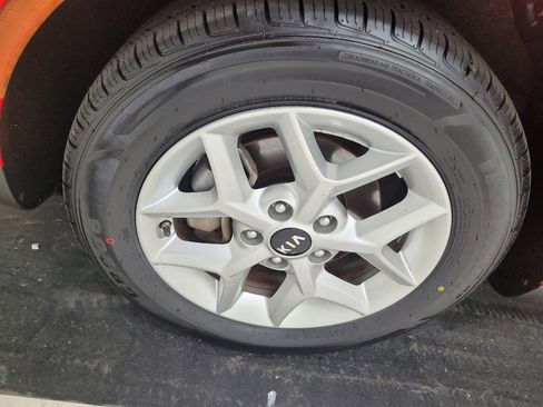 Used 2020 Kia Soul S FWD image 31