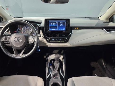 Used 2022 Toyota Corolla LE image 10