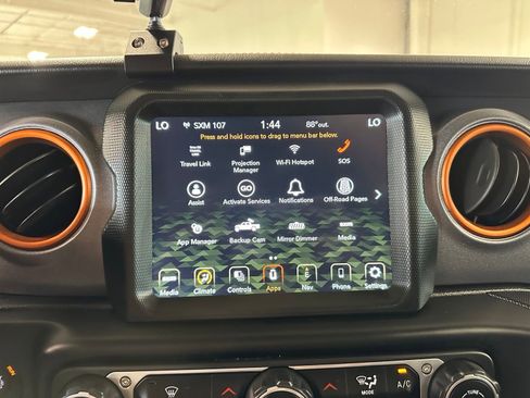 Used 2023 Jeep Gladiator Mojave w/ LED Lighting Group AWD/4WD image 26