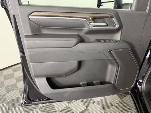 Used 2024 Chevrolet Silverado 2500 LT w/ All Star Edition image 13