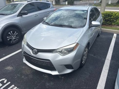 Used 2015 Toyota Corolla LE FWD image 7