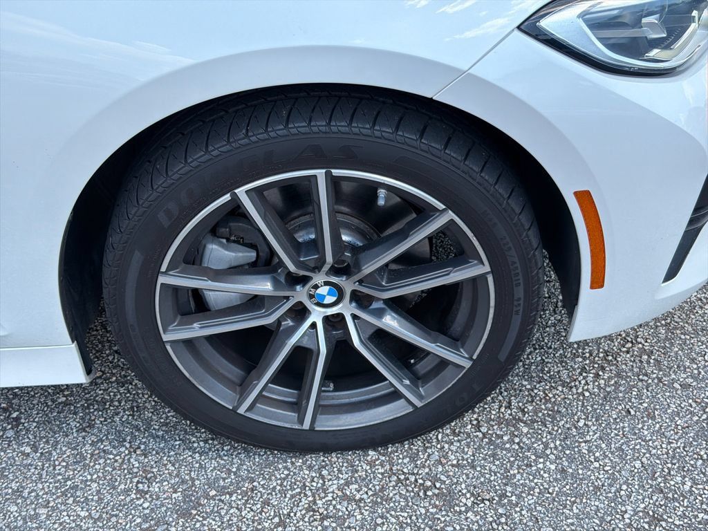 Used 2021 BMW 330i Sedan w/ Convenience Package RWD image 12