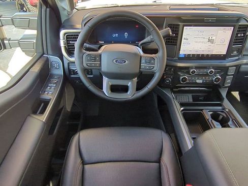 New 2026 Ford F250 Lariat w/ Black Appearance Package AWD/4WD image 18
