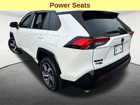 Certified 2025 Toyota RAV4 SE image 9