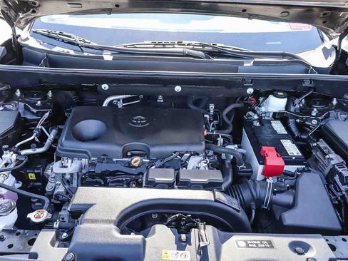 Used 2021 Toyota RAV4 XLE FWD image 29
