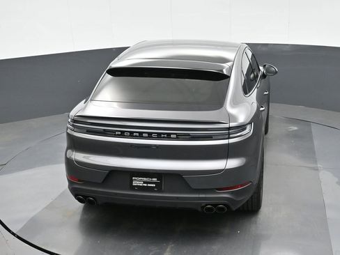 Certified 2024 Porsche Cayenne S AWD/4WD image 29
