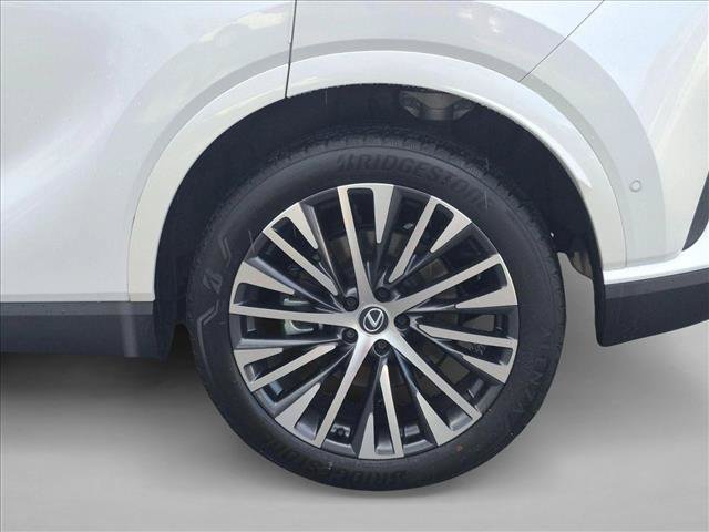 Used 2023 Lexus RX 350 Premium Plus w/ Accessory Package AWD/4WD image 22